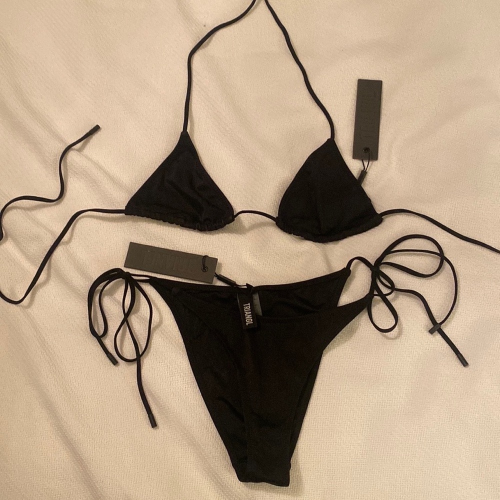 NEW WITH TAGS black triangl bikini